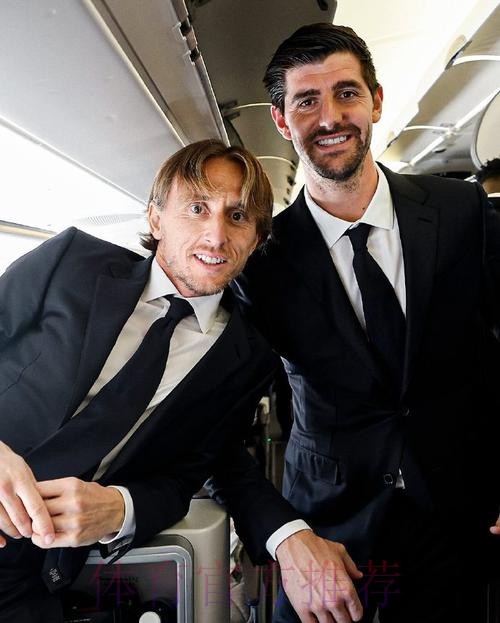 皇马1+1合同报价拉莫斯降薪续约 曼城虎视眈眈