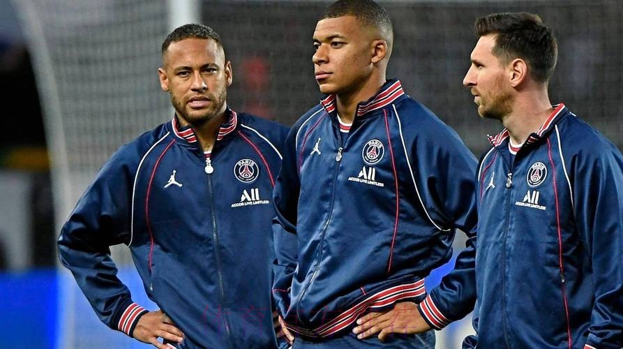 巴黎客战皇马大名单:梅西内马尔领衔 姆巴佩在列 巴黎客战皇马大名单:梅西内马尔领衔 姆巴佩在列